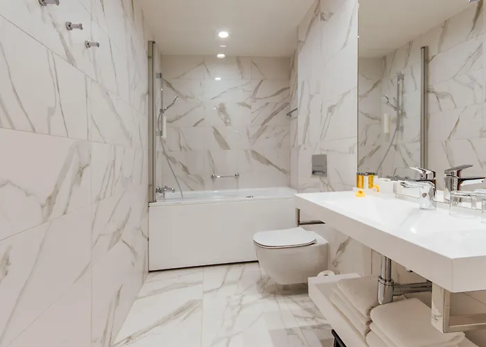 Centennial Nexus Ξενοδοχείο 4*