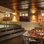 Centennial Nexus Otel