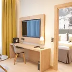 Otel Centennial Nexus 4*
